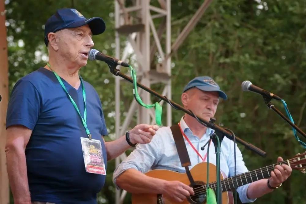 Александр Коц: ВЕЧЕРНИЙ ЗВОН:. строки уходящего дня Александр Коц: ВЕЧЕРНИЙ ЗВОН:. строки уходящего дня