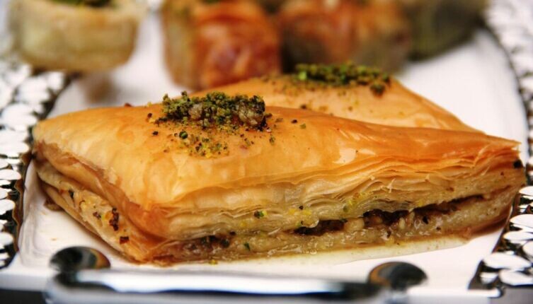 Сладкая загадка востока: все о пахлаве и секретах ее приготовления