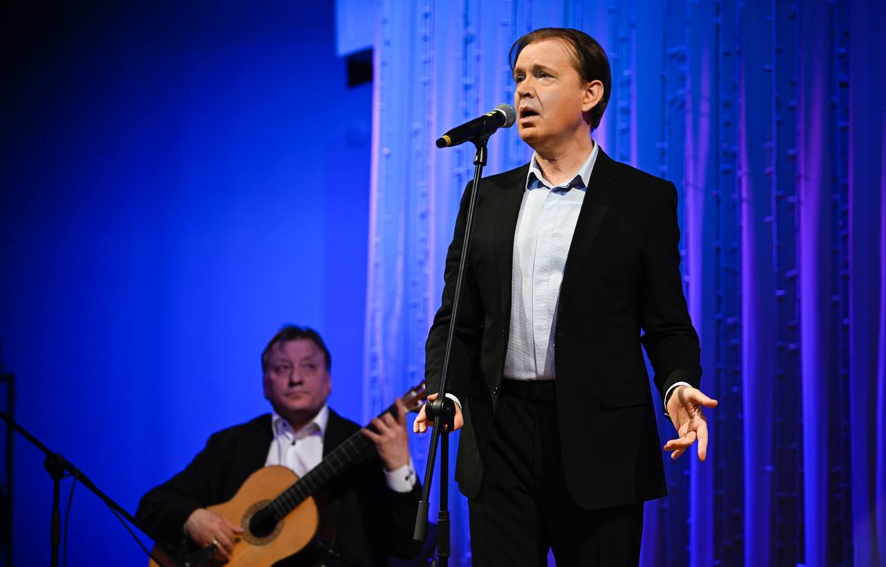 В Тверской областной филармонии в рамках празднования Всемирного дня поэзии состоялось награждение лауреатов V Государственной премии Тверской области имени Андрея Дементьева В Тверской областной филармонии в рамках празднования Всемирного дня поэзии состоялось награждение лауреатов V Государственной премии Тверской области имени Андрея Дементьева