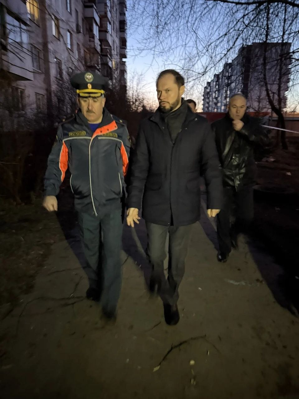 Глава Тверской области Виталий Королев провёл оперативное совещание в Зубцове и дал поручение по восстановительным работам в многоэтажном доме, где в результате отражения атаки БПЛА произошло возгорание в одной из квартир Глава Тверской области Виталий Королев провёл оперативное совещание в Зубцове и дал поручение по восстановительным работам в многоэтажном доме, где в результате отражения атаки БПЛА произошло возгорание в одной из квартир