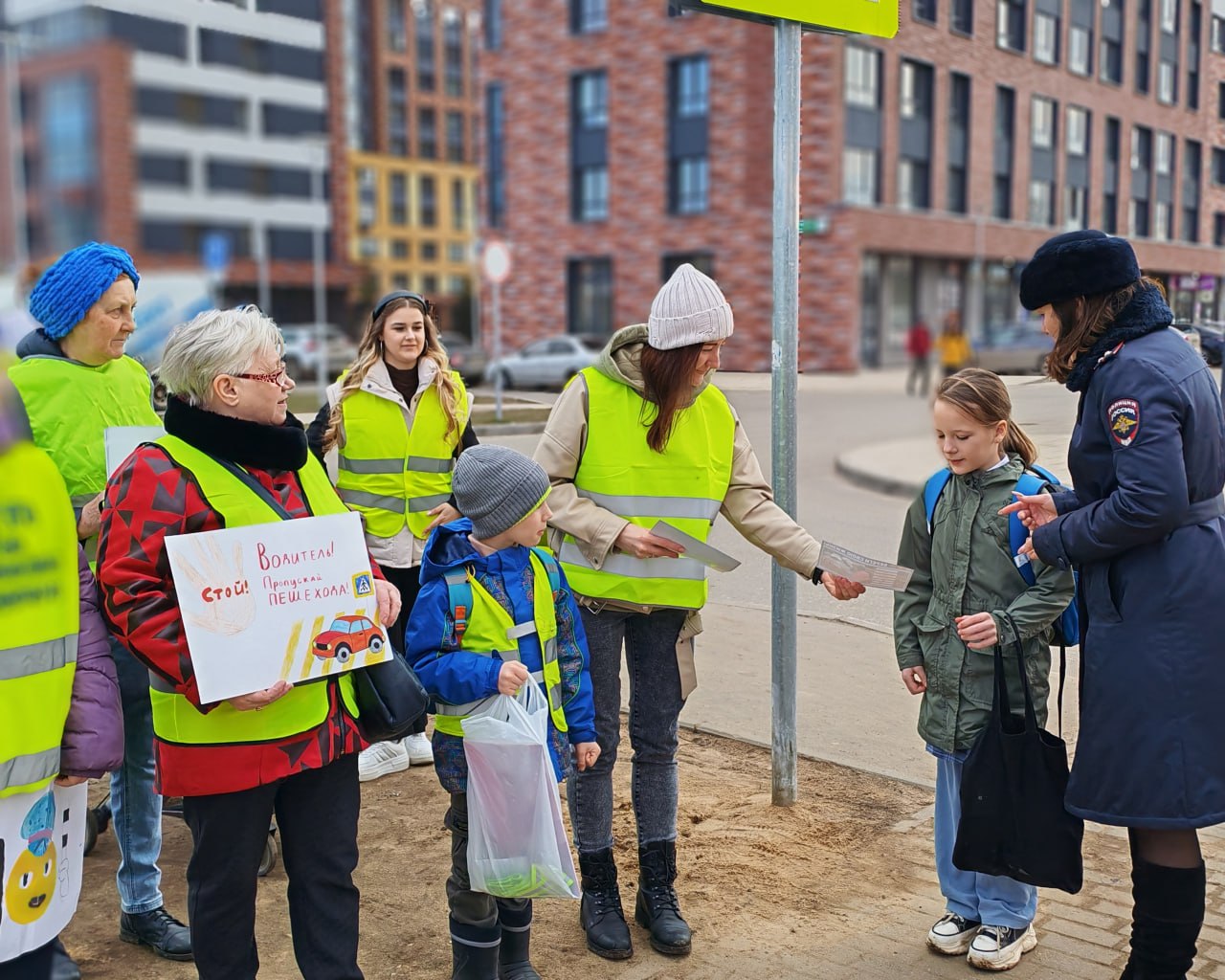 Вместе за безопасность: в преддверии каникул в городе Твери прошел масштабный профилактический рейд Вместе за безопасность: в преддверии каникул в городе Твери прошел масштабный профилактический рейд