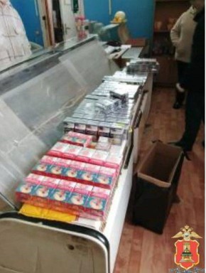 У предпринимателя из Нелидово изъяли контрафактный табак и алкоголь