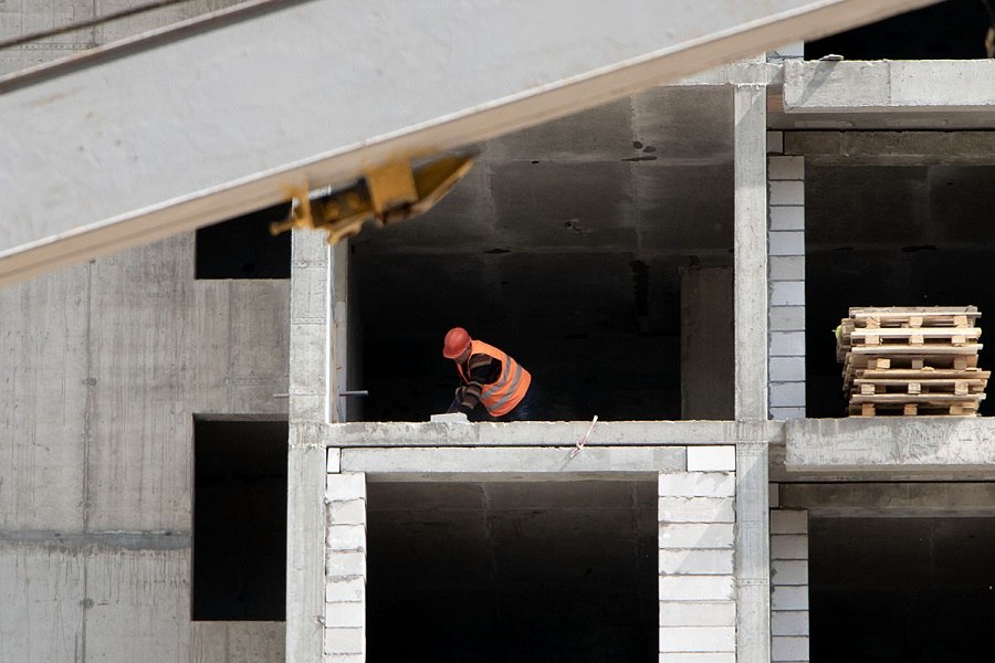 Предприятие в Тверской области должно сотрудникам 736 миллионов рублей