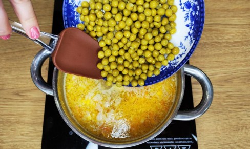 Суп с курицей и горошком: домашний уют в каждой ложке