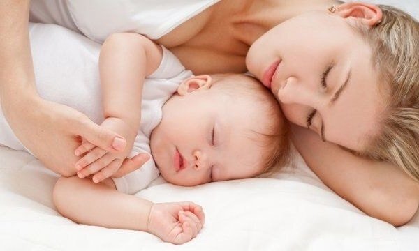 10 способов уложить ребенка без укачивания на руках или в коляске