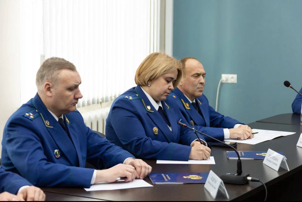 Заместитель Генерального прокурора Российской Федерации представил нового прокурора Тверской области Дениса Назаренко Заместитель Генерального прокурора Российской Федерации представил нового прокурора Тверской области Дениса Назаренко