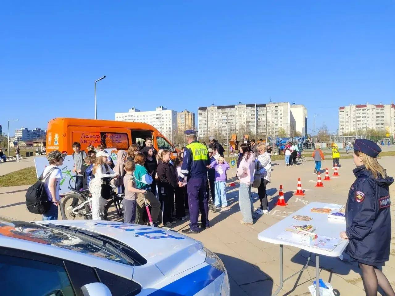 «Лаборатория безопасности» открылась в парке Твери для школьников