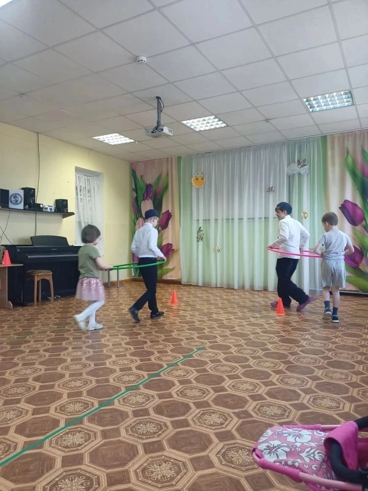 Юные инспекторы СОШ № 21 города Твери провели мероприятие «ЮИД в гостях у дошколят» Юные инспекторы СОШ № 21 города Твери провели мероприятие «ЮИД в гостях у дошколят»