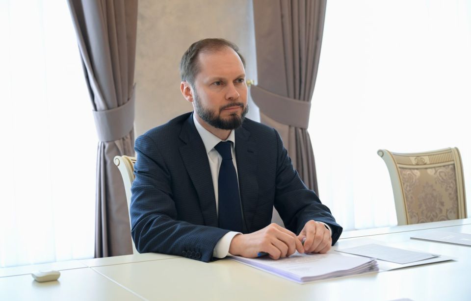 ������� ������� ������ ������� � ������������ ��������� � ��������� ���������