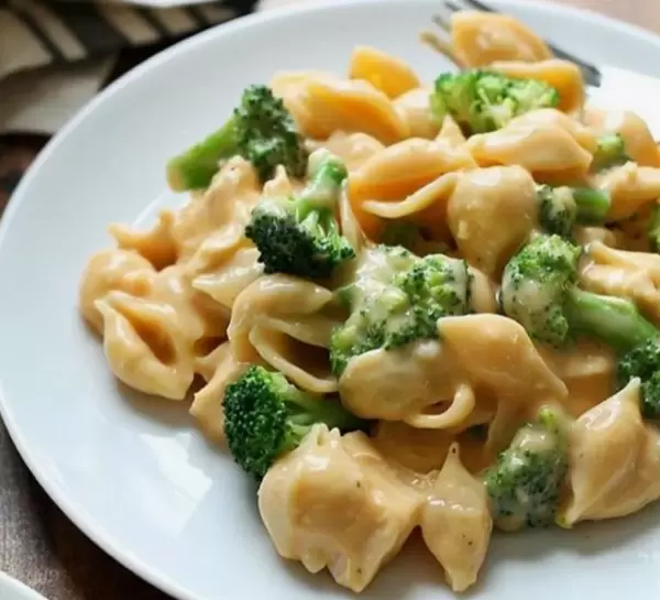 Вкусные ракушки с шампиньонами и брокколи: быстрая и полезная паста на ужин