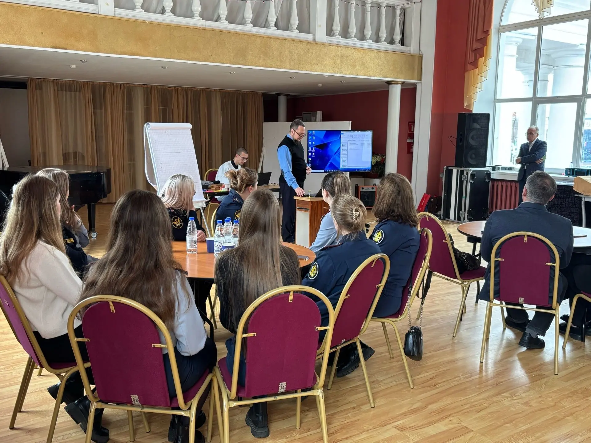 ЗАМЕСТИТЕЛЬ ПРЕДСЕДАТЕЛЯ ОБЩЕСТВЕННОГО СОВЕТА ПРИ РЕГИОНАЛЬНОМ УПРАВЛЕНИИ МВД ВАЛЕРИЙ СМИРНОВ ПРИНЯЛ УЧАСТИЕ В СЕМИНАРЕ ПО РАБОТЕ С МОЛОДЕЖЬЮ