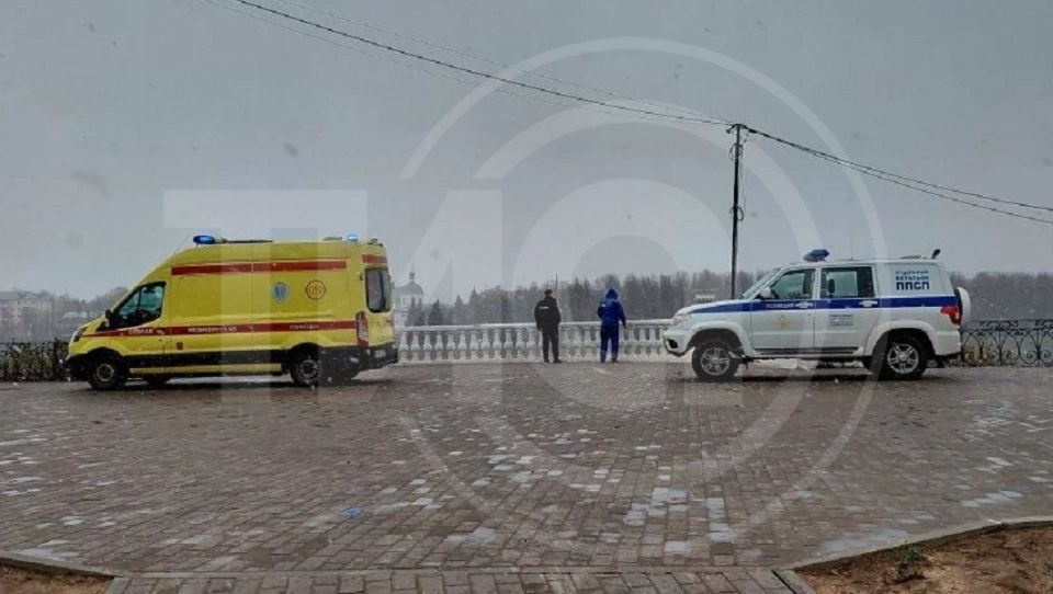 � ������ ����� ������ �������, ����������� � �����