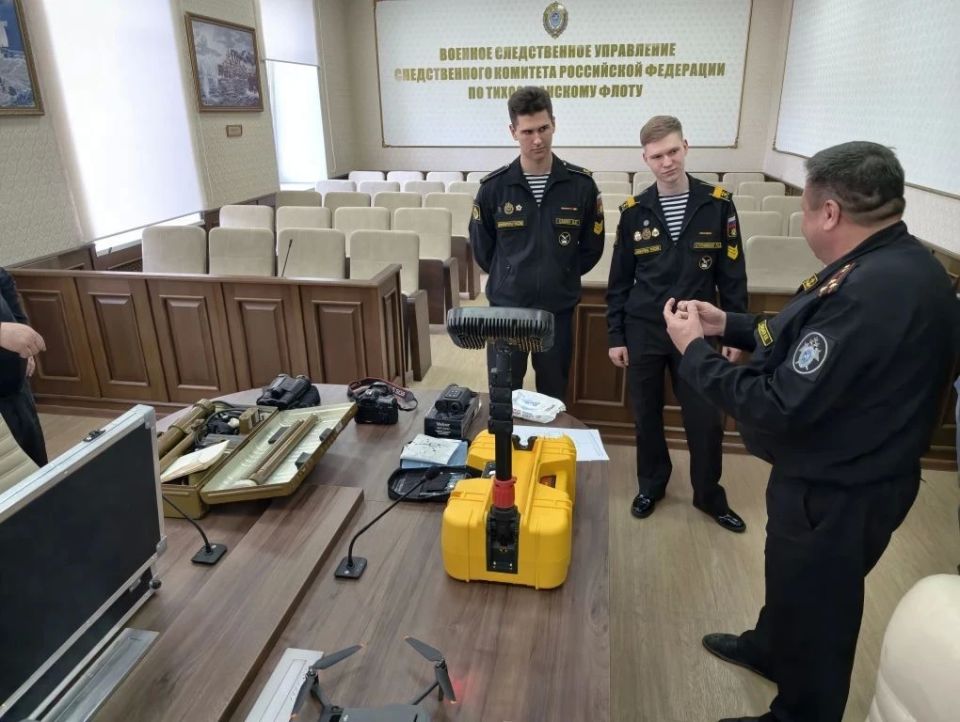 Будущие офицеры выбирают следствие: нахимовцы посетили ВСУ СК России по Тихоокеанскому флоту Будущие офицеры выбирают следствие: нахимовцы посетили ВСУ СК России по Тихоокеанскому флоту