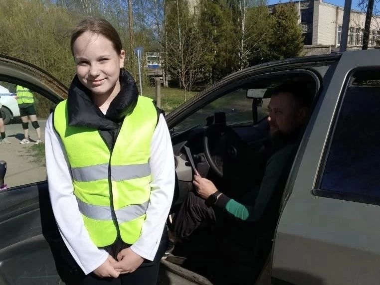 В Красном Холме прошла масштабная профилактическая акция «Берегите наши жизни!» В Красном Холме прошла масштабная профилактическая акция «Берегите наши жизни!»
