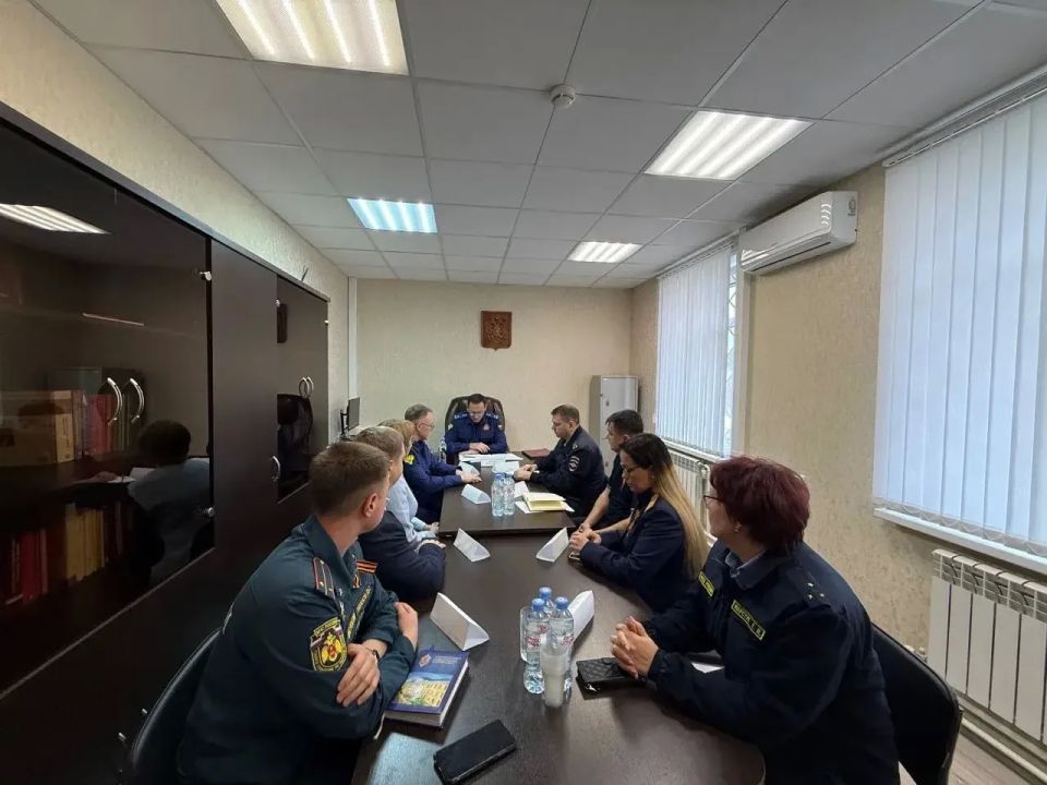 В рамках рабочей поездки в Фировский муниципальный округ прокурор Тверской области Денис Назаренко официально представил назначенного прокурора района, а также провел личный прием граждан В рамках рабочей поездки в Фировский муниципальный округ прокурор Тверской области Денис Назаренко официально представил назначенного прокурора района, а также провел личный прием граждан
