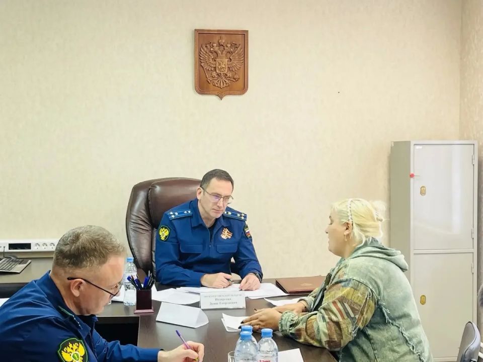 В рамках рабочей поездки в Фировский муниципальный округ прокурор Тверской области Денис Назаренко официально представил назначенного прокурора района, а также провел личный прием граждан В рамках рабочей поездки в Фировский муниципальный округ прокурор Тверской области Денис Назаренко официально представил назначенного прокурора района, а также провел личный прием граждан
