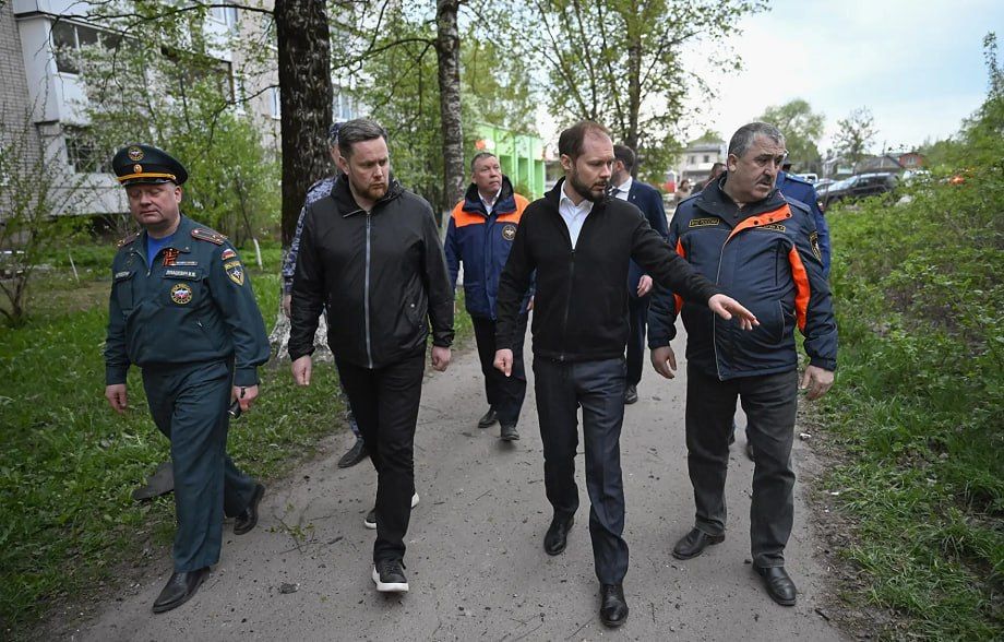 В городе Тверской области в результате отражения атаки БПЛА пострадал дом В городе Тверской области в результате отражения атаки БПЛА пострадал дом
