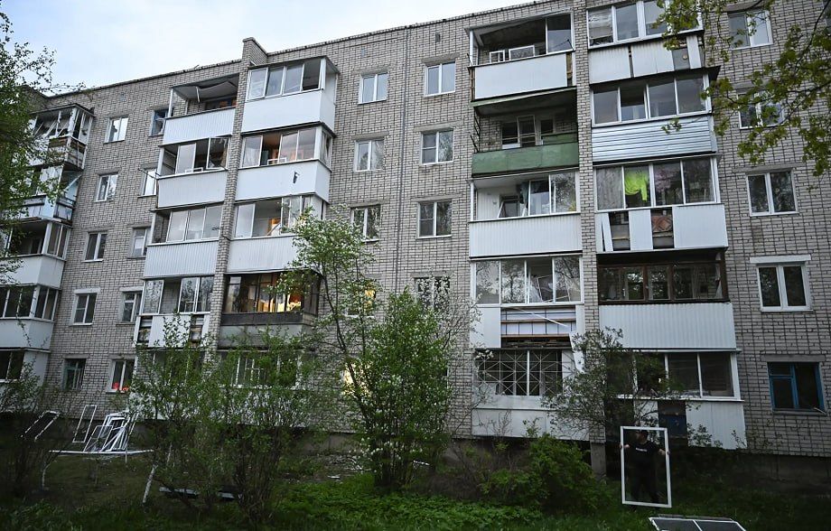 В городе Тверской области в результате отражения атаки БПЛА пострадал дом В городе Тверской области в результате отражения атаки БПЛА пострадал дом