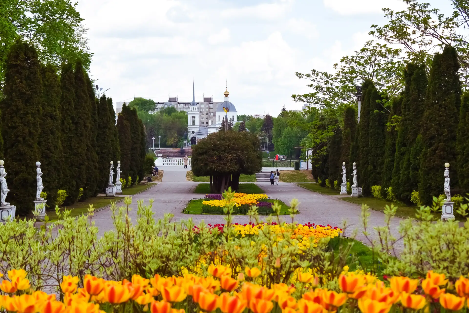 Городской сад приглашает на прогулки Городской сад приглашает на прогулки