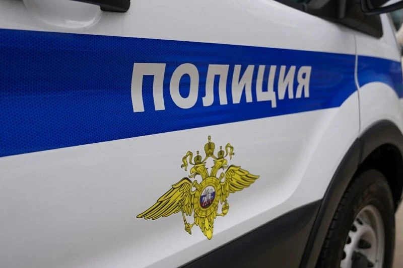В ТВЕРИ ПОДРОСТОК НАШЁЛ ЧУЖУЮ БАНКОВСКУЮ КАРТУ И ДВА ДНЯ ХОДИЛ С НЕЙ ПО МАГАЗИНАМ