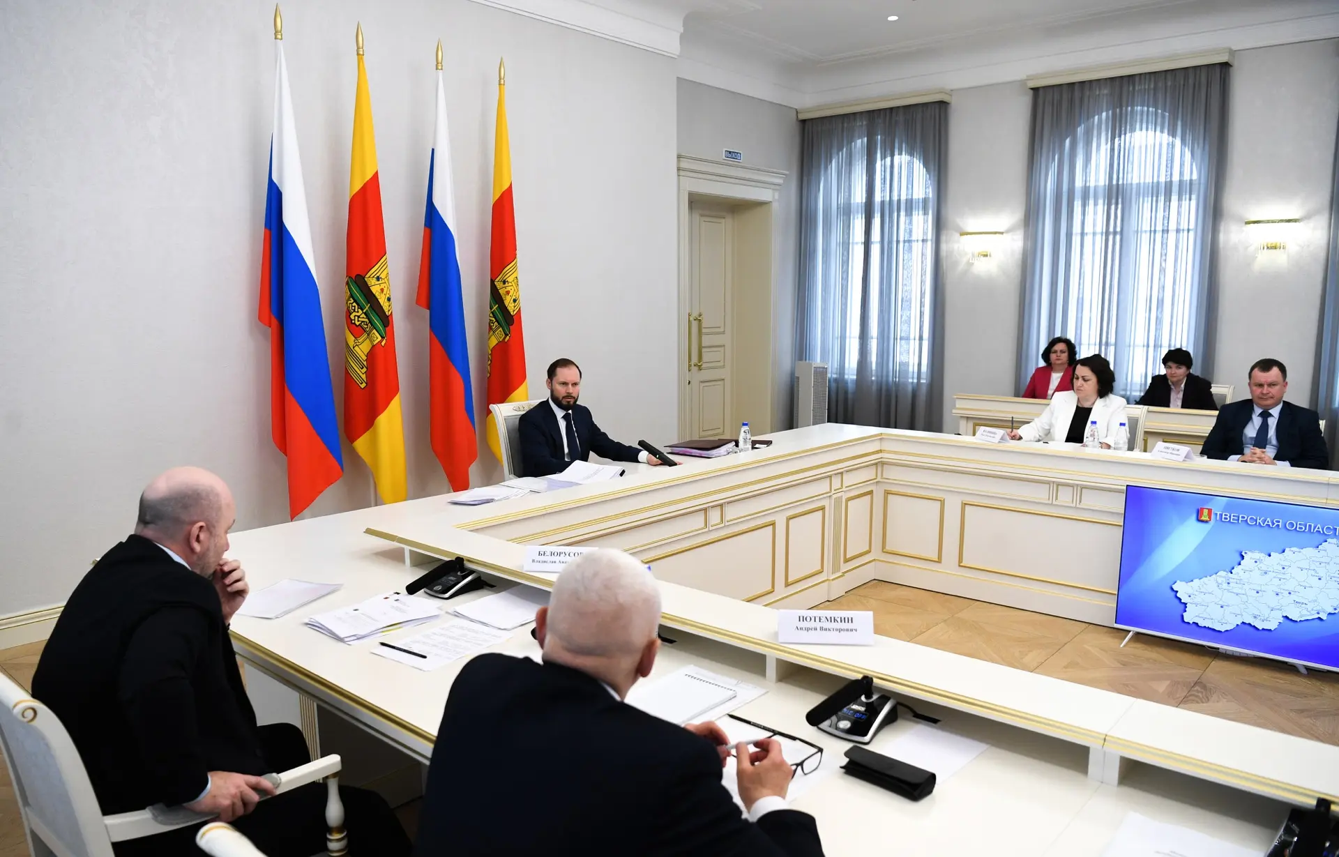 По решению главы региона Виталия Королева расширен перечень востребованных в экономике профессий: студенты колледжей будут изучать ИИ, фотографию и аэронавигацию