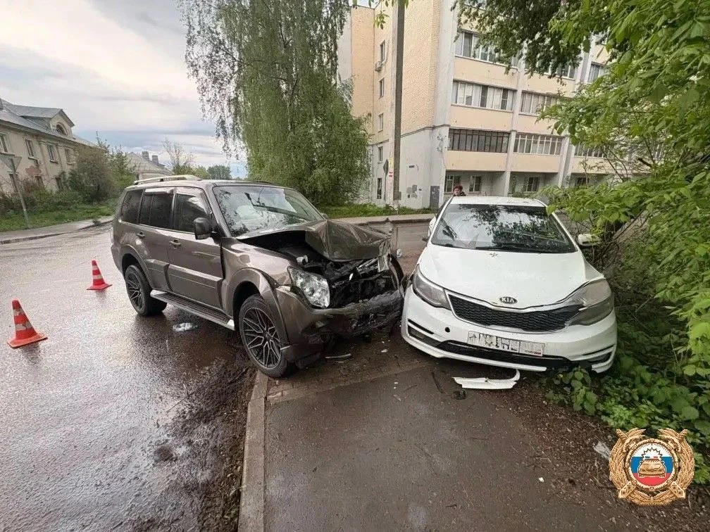 Аварийность за 14 мая. . В Тверской области 14 мая 2026 года произошло 3 дорожно-транспортных происшествия, в которых 3 человека получили различные травмы Аварийность за 14 мая. . В Тверской области 14 мая 2026 года произошло 3 дорожно-транспортных происшествия, в которых 3 человека получили различные травмы