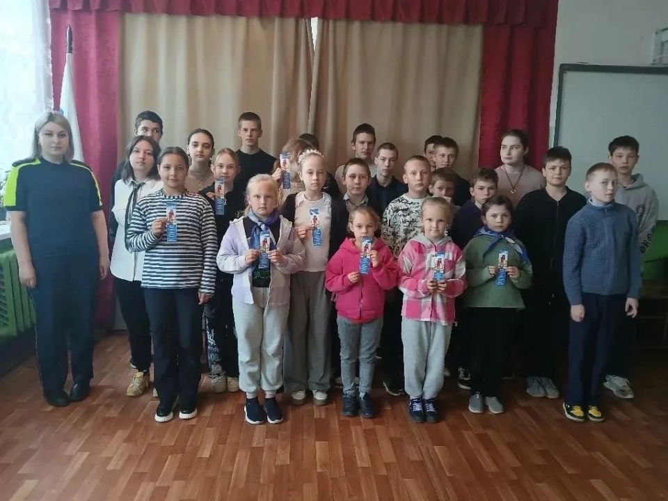 Нелидовская Госавтоинспекция провела ряд профилактических бесед по безопасности дорожного движения в сельских и городских школах Нелидовская Госавтоинспекция провела ряд профилактических бесед по безопасности дорожного движения в сельских и городских школах