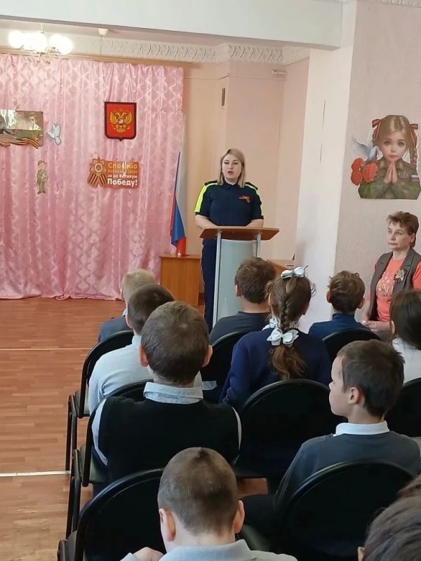 Нелидовская Госавтоинспекция провела ряд профилактических бесед по безопасности дорожного движения в сельских и городских школах Нелидовская Госавтоинспекция провела ряд профилактических бесед по безопасности дорожного движения в сельских и городских школах