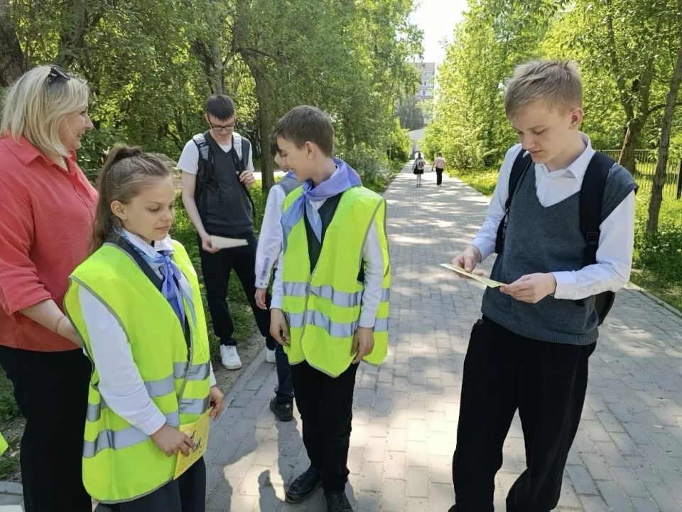 В Удомельском муниципальном округе прошли профилактические мероприятия для юных участников дорожного движения В Удомельском муниципальном округе прошли профилактические мероприятия для юных участников дорожного движения