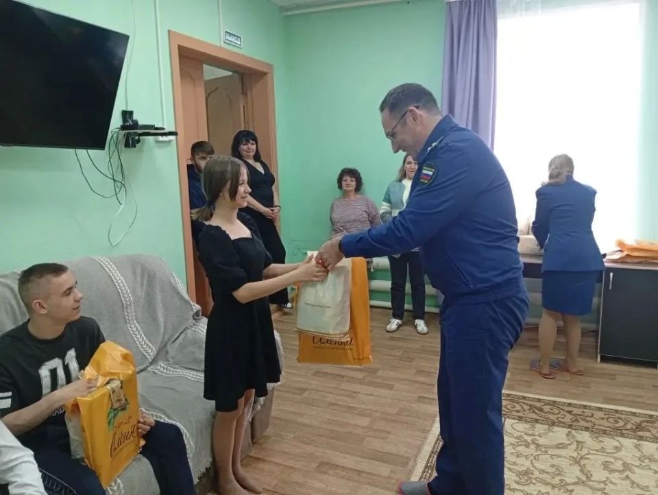 Прокурор Тверской области Денис Назаренко посетил с рабочим визитом Калязинский муниципальный округ Прокурор Тверской области Денис Назаренко посетил с рабочим визитом Калязинский муниципальный округ