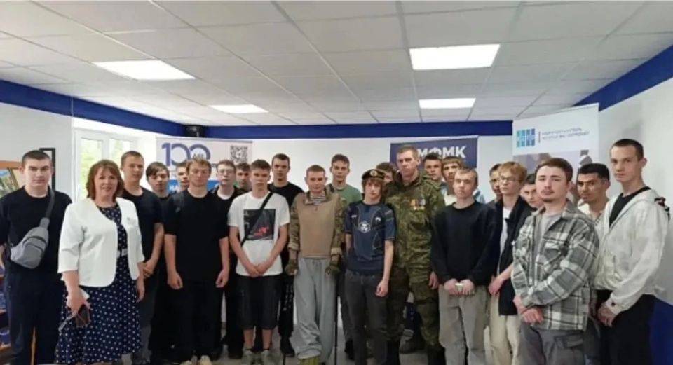 В Кимрском колледже прошла встреча с ветеранами СВО