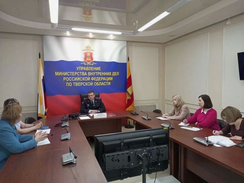 ТВЕРСКИЕ ПОЛИЦЕЙСКИЕ РАССКАЗАЛИ О БОРЬБЕ С НАРКОПРЕСТУПЛЕНИЯМИ ТВЕРСКИЕ ПОЛИЦЕЙСКИЕ РАССКАЗАЛИ О БОРЬБЕ С НАРКОПРЕСТУПЛЕНИЯМИ
