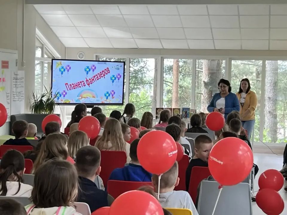 Сегодня, 1 июня, в День защиты детей, прокурор Тверской области Денис Назаренко посетил МОУ ДО детский оздоровительно-образовательный лагерь "Спутник" Сегодня, 1 июня, в День защиты детей, прокурор Тверской области Денис Назаренко посетил МОУ ДО детский оздоровительно-образовательный лагерь "Спутник"