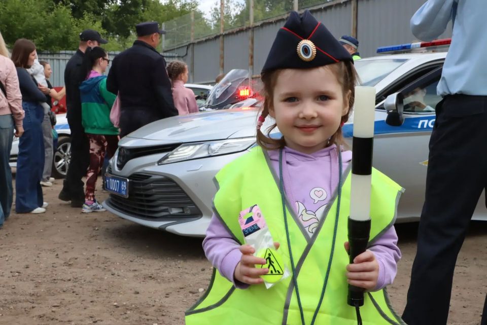 В День защиты детей полицейские организовали детский праздник