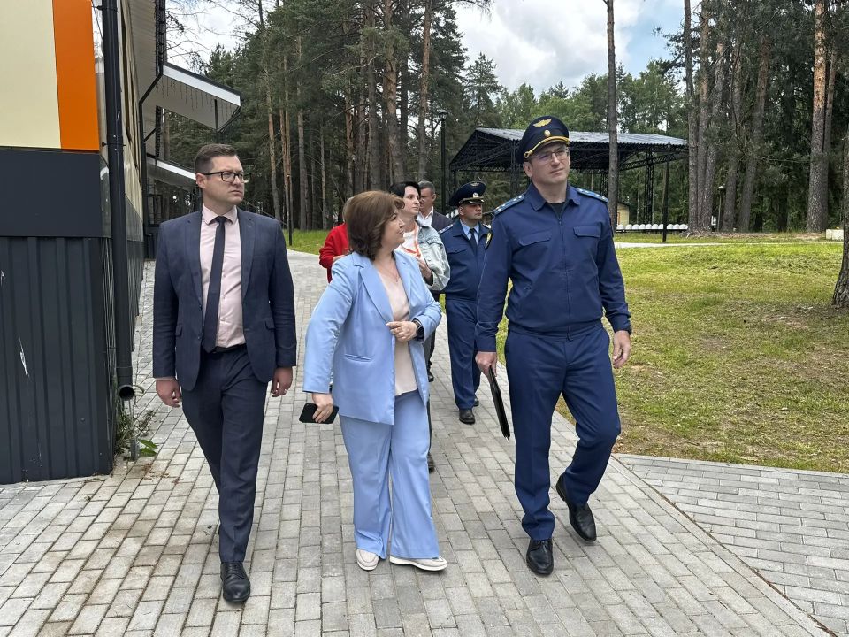 Сегодня, 1 июня, в День защиты детей, прокурор Тверской области Денис Назаренко посетил МОУ ДО детский оздоровительно-образовательный лагерь "Спутник" Сегодня, 1 июня, в День защиты детей, прокурор Тверской области Денис Назаренко посетил МОУ ДО детский оздоровительно-образовательный лагерь "Спутник"