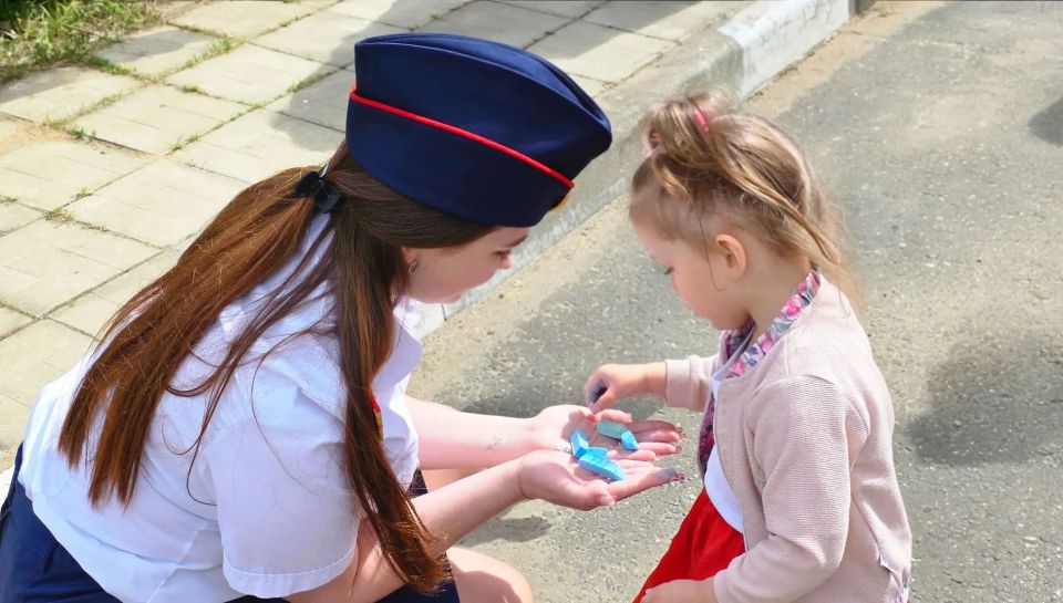 В Международный день защиты детей сотрудники следственного управления по Тверской области посетили специализированный дом ребенка «Теремок» В Международный день защиты детей сотрудники следственного управления по Тверской области посетили специализированный дом ребенка «Теремок»