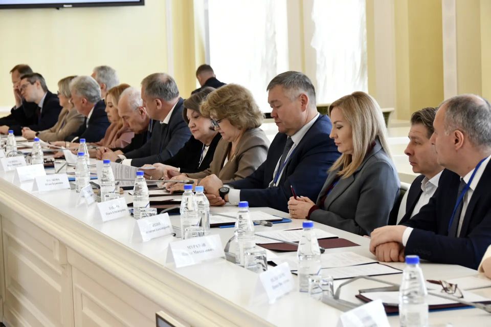 Законодатели и руководители контрольно-счётных органов ЦФО обсудили вопросы управления государственным имуществом Законодатели и руководители контрольно-счётных органов ЦФО обсудили вопросы управления государственным имуществом