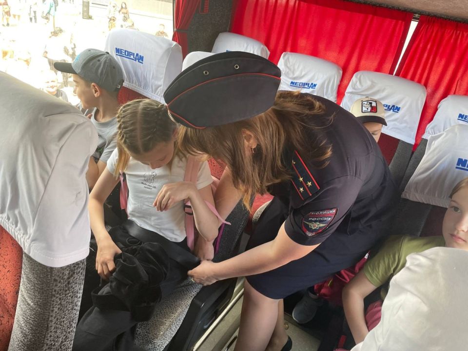 1 и 2 июня тверские автобусы со школьниками отправились в загородные лагеря 1 и 2 июня тверские автобусы со школьниками отправились в загородные лагеря