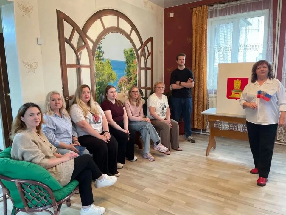Калининский и Краснохолмский округа: новые УИК, обучение, семинары и награды Калининский и Краснохолмский округа: новые УИК, обучение, семинары и награды