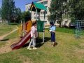 В Зубцове прокуратура выявила поврежденные детские площадки