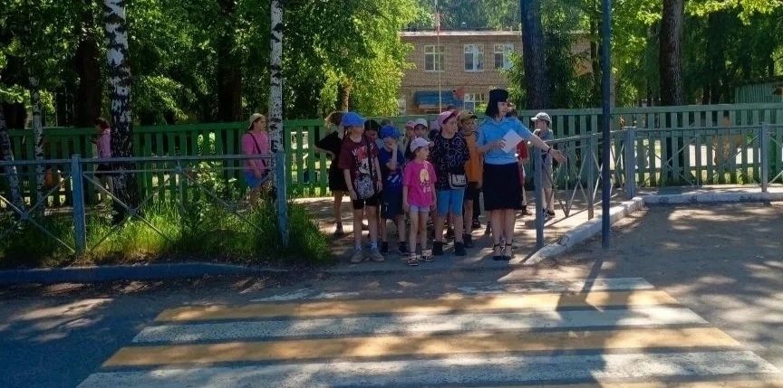 В Вышневолоцком муниципальном округе прошла акция «СТОП перед переходом» В Вышневолоцком муниципальном округе прошла акция «СТОП перед переходом»