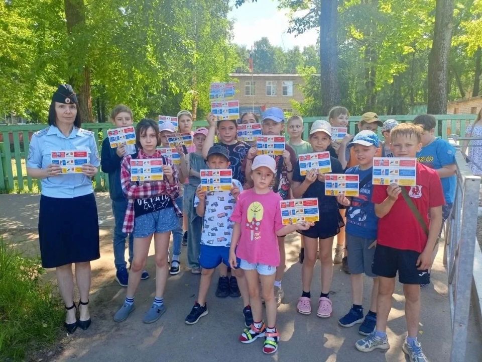 В Вышневолоцком муниципальном округе прошла акция «СТОП перед переходом» В Вышневолоцком муниципальном округе прошла акция «СТОП перед переходом»