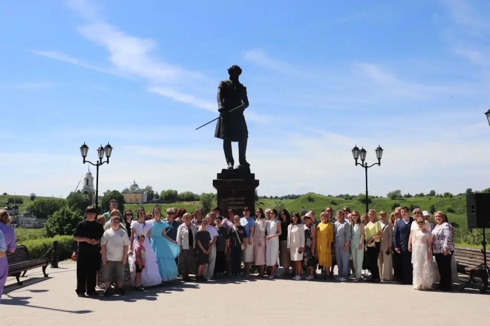 В Верхневолжье назвали лучших социальных работников учреждений с круглосуточным пребыванием детей В Верхневолжье назвали лучших социальных работников учреждений с круглосуточным пребыванием детей