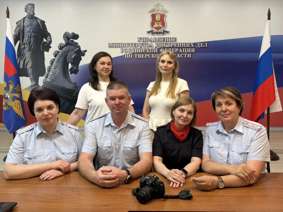 Они первыми узнают о событиях, контролируют новости в пространстве сети, освещают работу полиции и сводки происшествий. Они создают полицейские новости