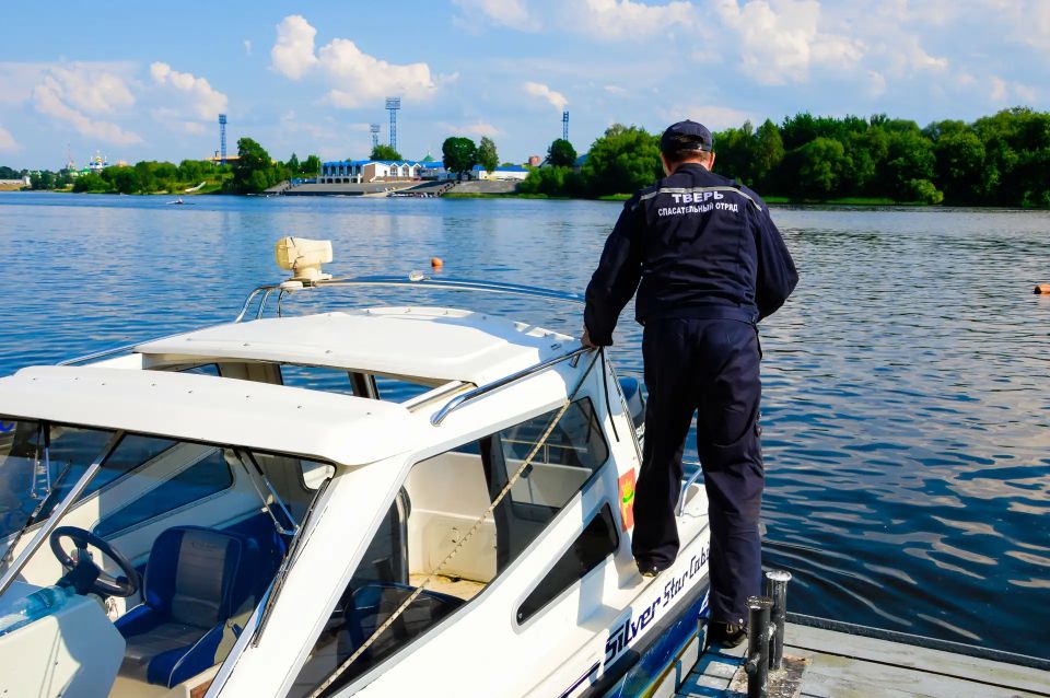 В Твери продолжается патрулирование береговых линий В Твери продолжается патрулирование береговых линий