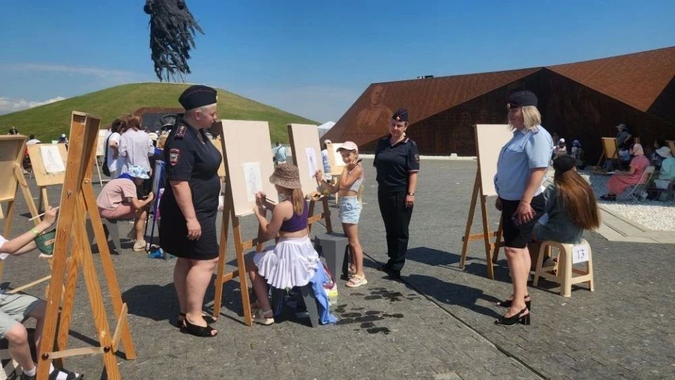 В ПРЕДДВЕРИИ ДНЯ РОССИИ НА РЖЕВСКОЙ ВЫСОТЕ ЮНЫЕ ТАЛАНТЫ ЧЕРЕЗ ТВОРЧЕСТВО РАССКАЗАЛИ О ГЕРОИЗМЕ, ЛЮБВИ К РОДИНЕ И УВАЖЕНИИ К ЕЁ ИСТОРИИ В ПРЕДДВЕРИИ ДНЯ РОССИИ НА РЖЕВСКОЙ ВЫСОТЕ ЮНЫЕ ТАЛАНТЫ ЧЕРЕЗ ТВОРЧЕСТВО РАССКАЗАЛИ О ГЕРОИЗМЕ, ЛЮБВИ К РОДИНЕ И УВАЖЕНИИ К ЕЁ ИСТОРИИ