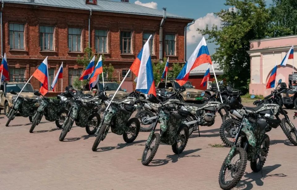 Из Тверской области – на передовую: в зону СВО направлен гуманитарный груз с необходимой бойцам техникой Из Тверской области – на передовую: в зону СВО направлен гуманитарный груз с необходимой бойцам техникой