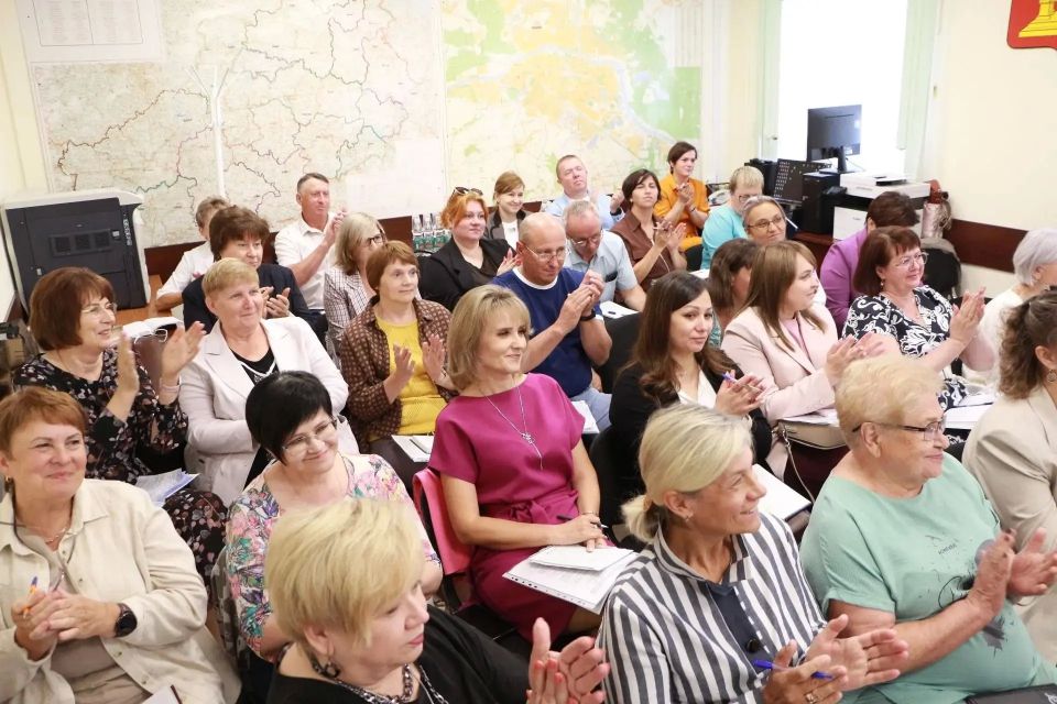 В рамках подготовки к ЕДГ-2026 избирательная комиссия Тверской области проводит обучение председателей окружных избиркомов В рамках подготовки к ЕДГ-2026 избирательная комиссия Тверской области проводит обучение председателей окружных избиркомов