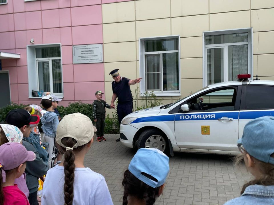 «Я соблюдаю ПДД!»: тверские автоинспекторы устроили дорожный праздник для малышей из детского сада № 51 «Я соблюдаю ПДД!»: тверские автоинспекторы устроили дорожный праздник для малышей из детского сада № 51
