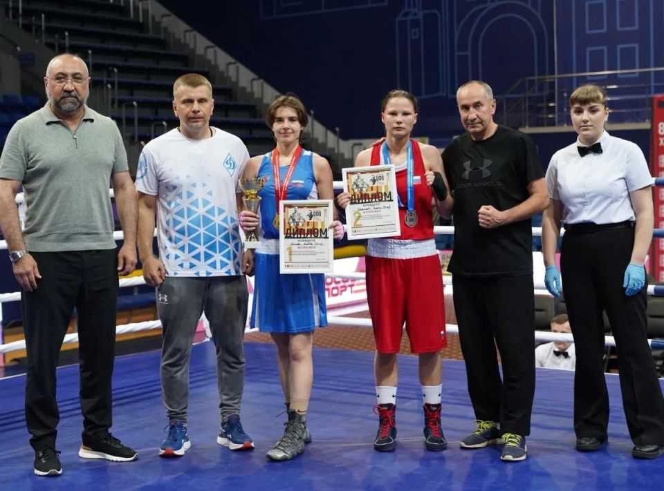 Два "золота" и "бронза": тверские боксеры стали чемпионами ЦФО Два "золота" и "бронза": тверские боксеры стали чемпионами ЦФО